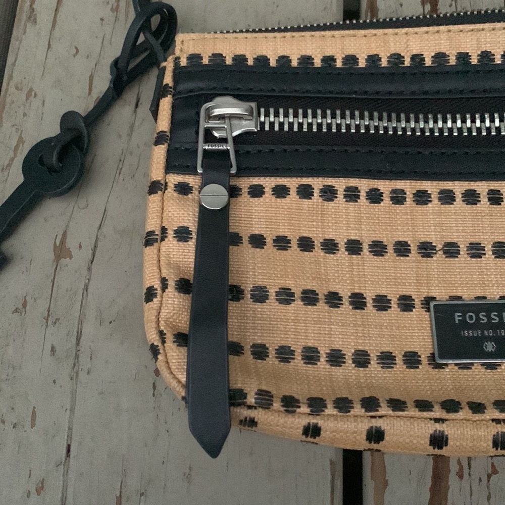 Fossil Dawson Small Crossbody Dot Pattern Tan Bla… - image 3